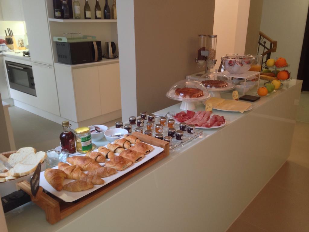 Borgoleoni 18 - Room And Breakfast 페라라 외부 사진