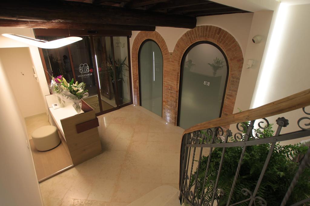 Borgoleoni 18 - Room And Breakfast 페라라 외부 사진