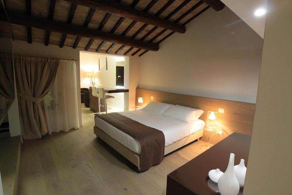 Borgoleoni 18 - Room And Breakfast 페라라 외부 사진