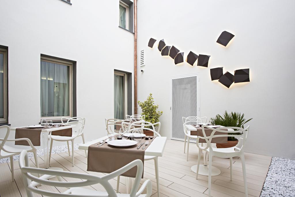 Borgoleoni 18 - Room And Breakfast 페라라 외부 사진